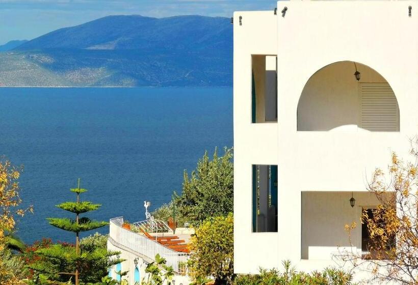 Вилла с 1 спальней и бассейном, Villa Agnanti Boutique