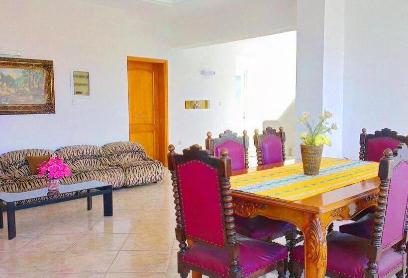 Вилла с 1 спальней и бассейном, Villa Agnanti Boutique