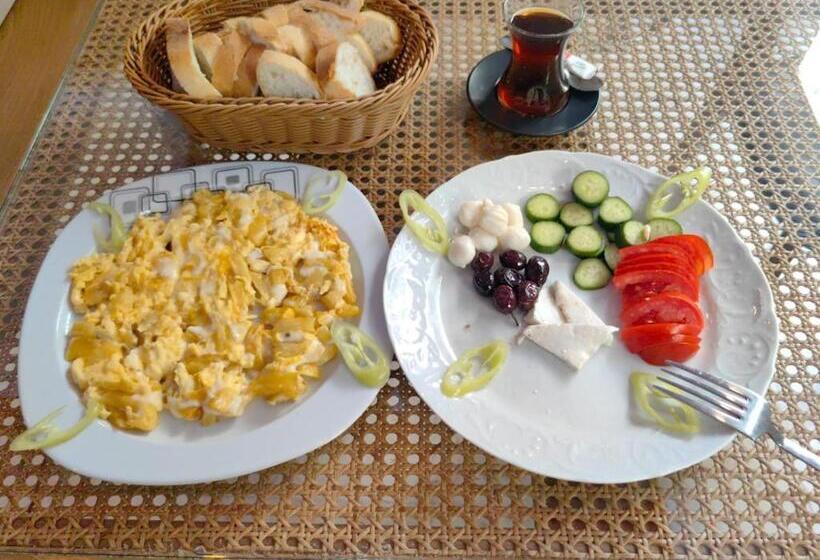 سوئیت جونیور خانوادگی, Ruby