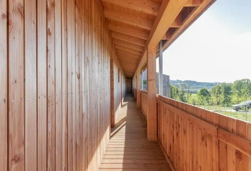 1 Bedroom Apartment with Views, Basoan