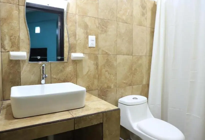 Deluxe Kolmen Hengen Huone, Tamtokow