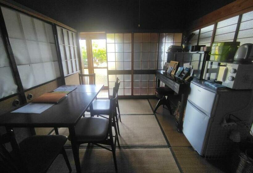 منزل غرفة نوم واحدة, One Person Random Room Local House Stay  Vacation Stay 40532v