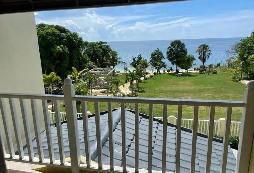 سوئیت 2 خوابه, Westmore Beach Villas Limited