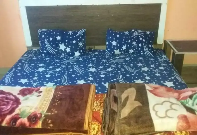 اتاق کلاسیک سه تخته, Spot On 87911 Sharma S Kitchen & Home Stay