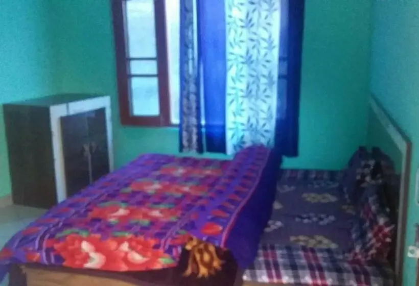 اتاق کلاسیک سه تخته, Spot On 87911 Sharma S Kitchen & Home Stay