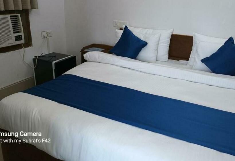 اتاق استاندارد با تخت بزرگ, The Camellia