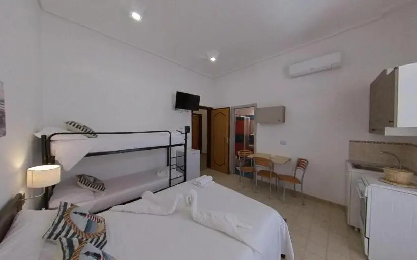 استودیوی استاندارد, Stella Maris Marzamemi Apartments