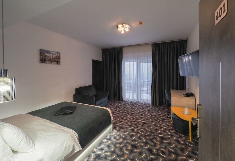 غرفة ديلوكس, Anastasia