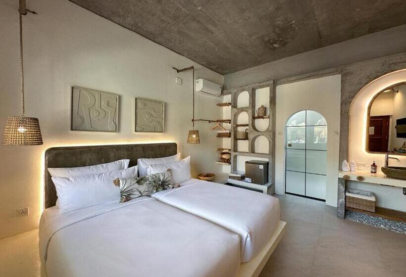 スイート, El Tropico Boutique