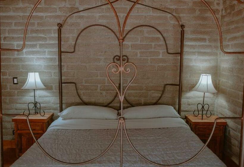 Quarto Estandar Cama King, Lavanda Aldea Holística