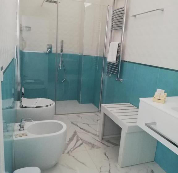 标准三人间, Presidente