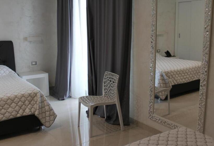 带阳台标准四人间, Presidente