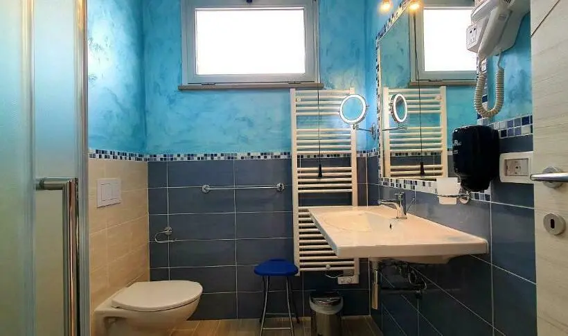 اتاق استاندارد چهار تخته با چشم‌انداز دریا, I Fichi D India Rooms