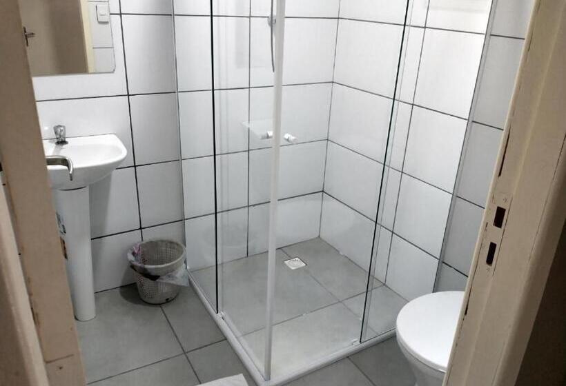 标准三人间, Pousada Flor De Mãe