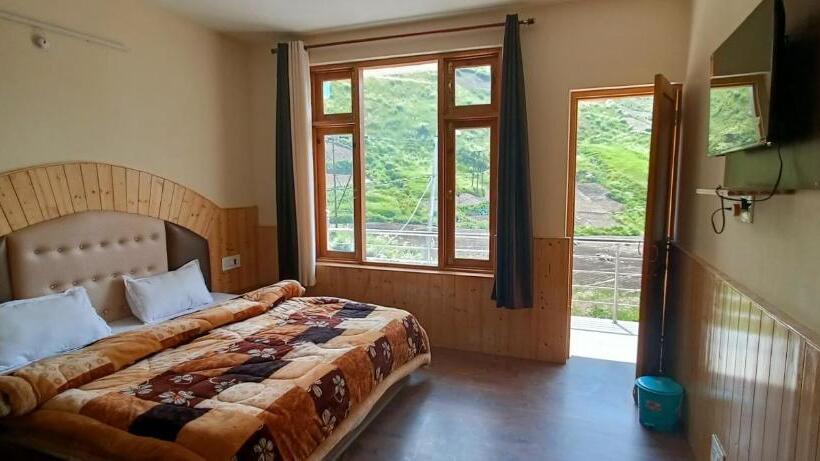 スーペリアールーム, Hobknob Sissu   Boutique Home