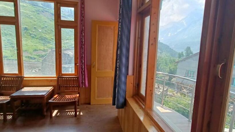 スーペリアールーム, Hobknob Sissu   Boutique Home