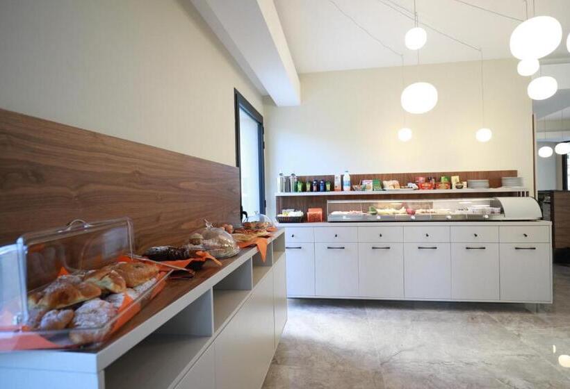 جناح مزوَّد بشرفة, Solmaris Tropea Rooms & Suites