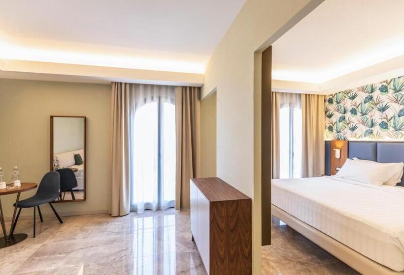 جناح مزوَّد بشرفة, Solmaris Tropea Rooms & Suites