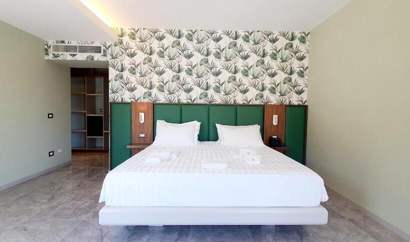 キングサイズベッドのスタンダードルーム, Solmaris Tropea Rooms & Suites