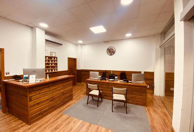 חדר דחוקס עם מיטת קינג, Voyager Sun & Reef