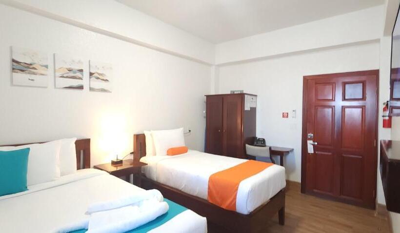 חדר דלוקס לשלושה, Voyager Sun & Reef