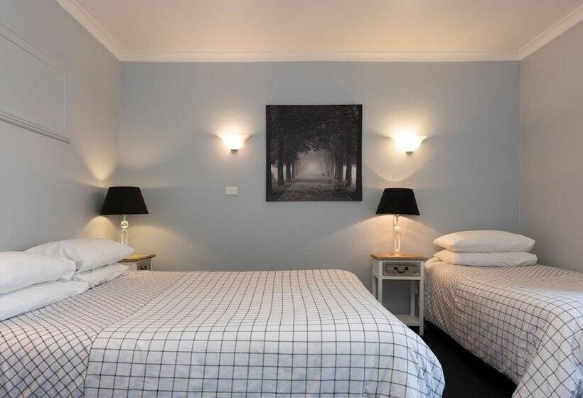 غرفة عائلية, Blue Mountains Highway Motel