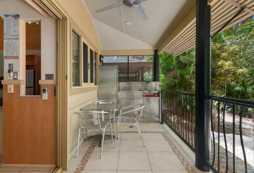 كابينة, Ashmore Palms Holiday Village