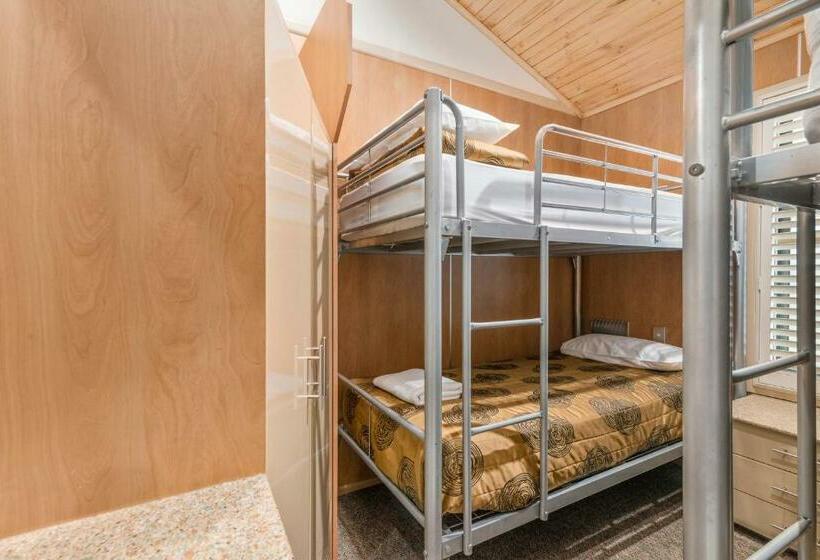 كابينة, Ashmore Palms Holiday Village