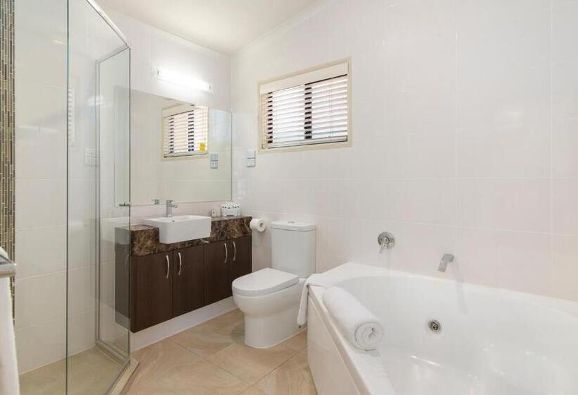 شقة غرفتين, Ashmore Palms Holiday Village