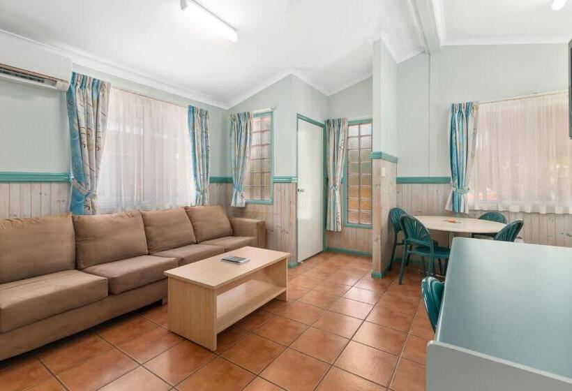 كابينة, Ashmore Palms Holiday Village