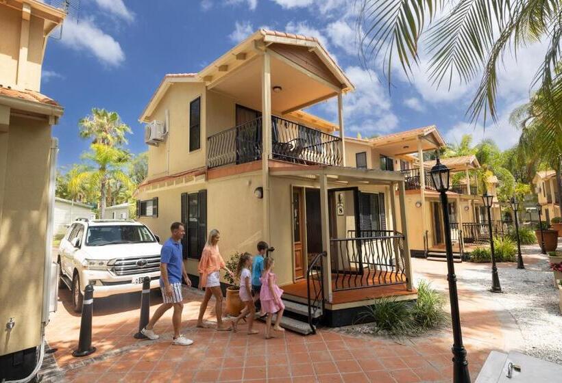 침실 2개 아파트, Ashmore Palms Holiday Village