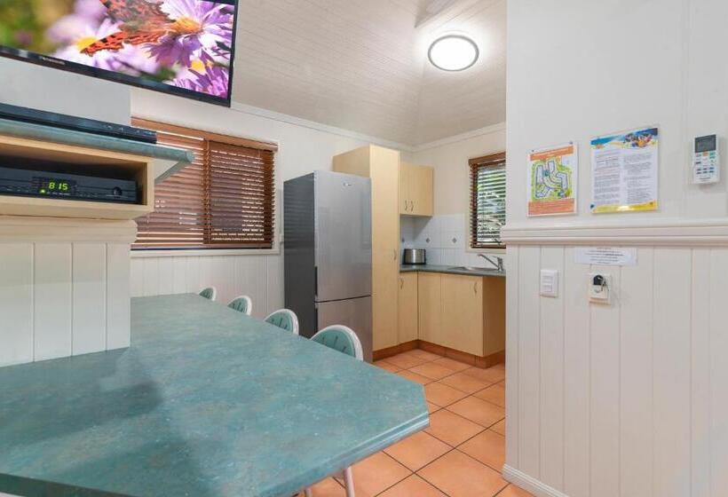 شقة غرفتين, Ashmore Palms Holiday Village