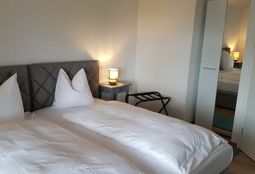 基本间, Baren Sigriswil