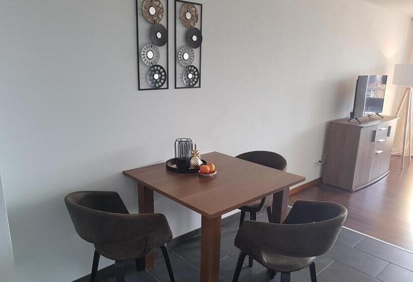 带阳台套房, Baren Sigriswil