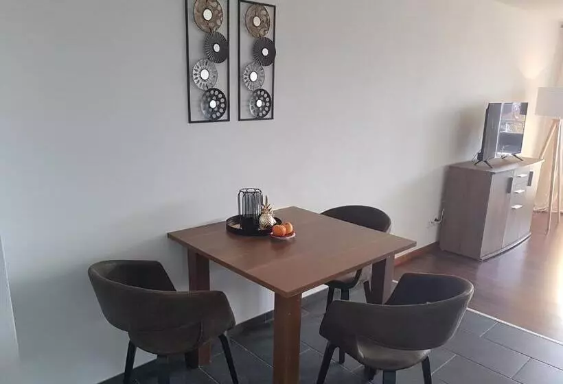 バルコニー付スイート, Baren Sigriswil