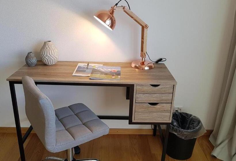 Superior room with lake view, Baren Sigriswil