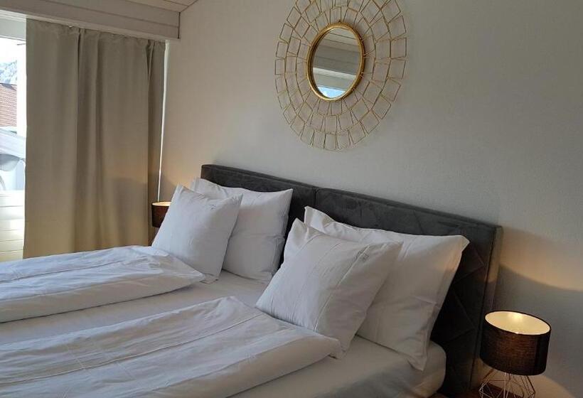 Superior room with lake view, Baren Sigriswil