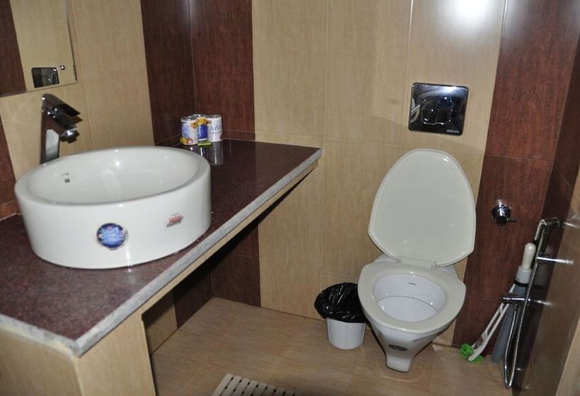 Deluxe Rum, Divine Ganga Cottage