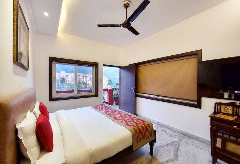 Deluxe Rum, Divine Ganga Cottage