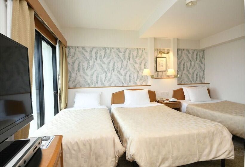 Triple Room Sea View, Naha Beach Side