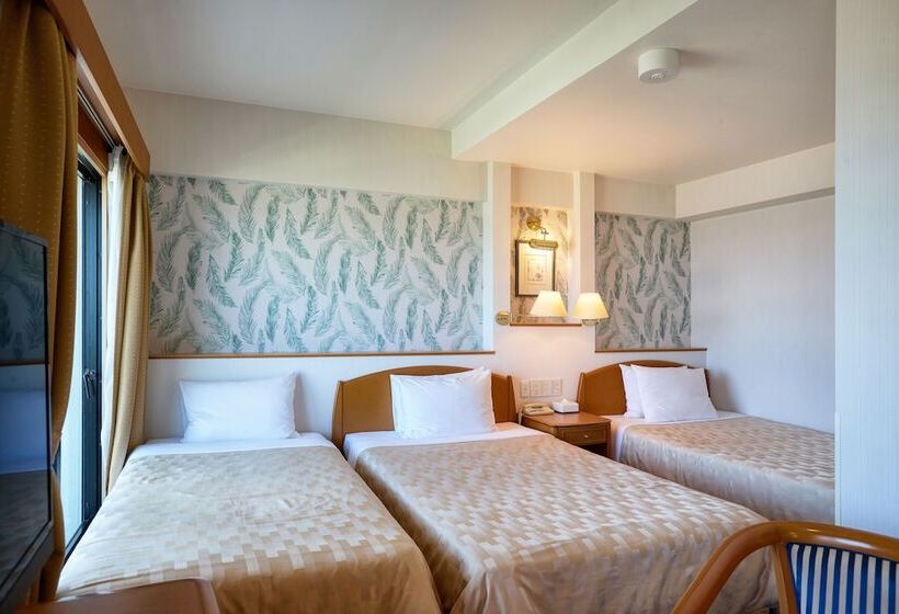 Triple Room Sea View, Naha Beach Side