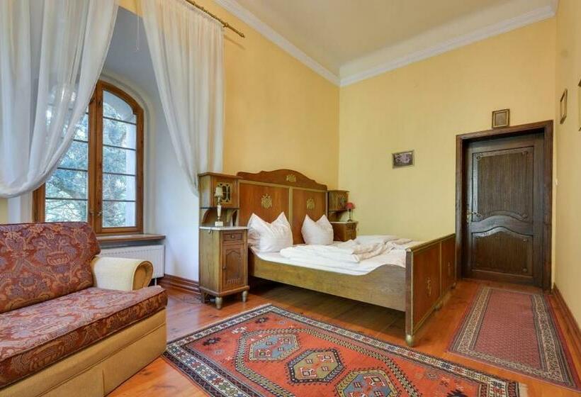 Апартаменты 1 Спальня, Palace Popowo Stare