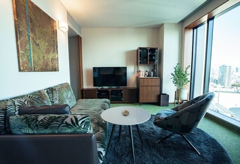 Quarto Deluxe Vista Cidade, The Aoyama Grand