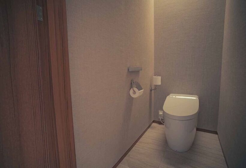 带城市景观的套间, The Aoyama Grand