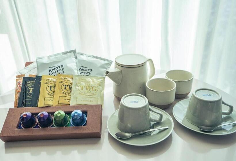 带城市景观和大床的豪华房间, The Aoyama Grand