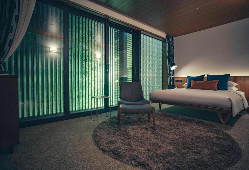 标准房带园景, The Aoyama Grand