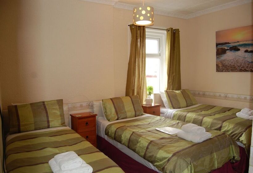 스탠다드 트리플 룸, The Fairview