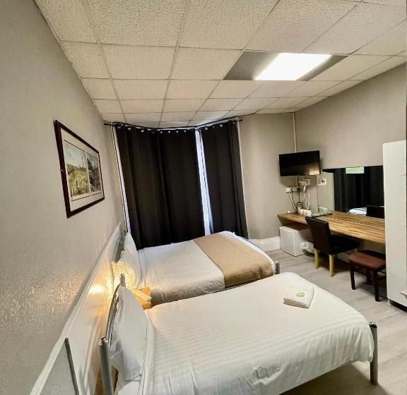 Номер Стандарт Трехместный, Topaz Blackpool