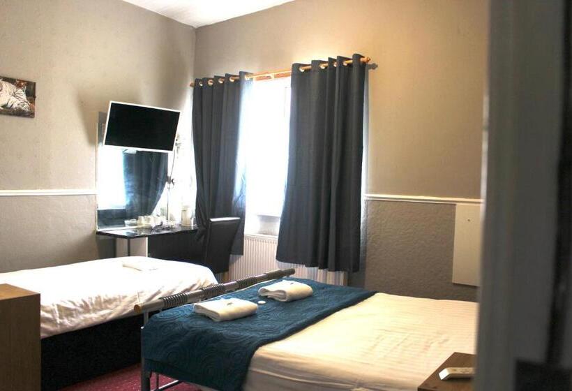 Номер Стандарт Трехместный, Topaz Blackpool