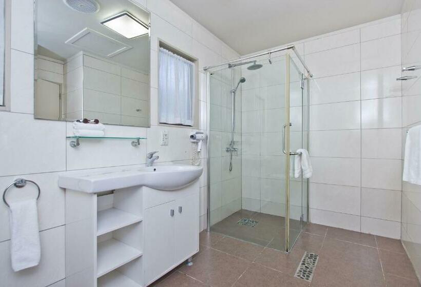 חדר סטנדרט, Airport Manor Inn